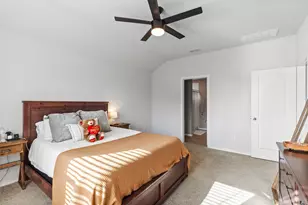 613 Whitecomb Ln, Justin, TX 76247 - Photo 17