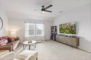 613 Whitecomb Ln, Justin, TX 76247 - Photo 13