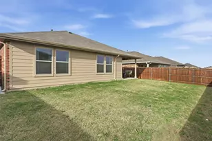 613 Whitecomb Ln, Justin, TX 76247 - Photo 31