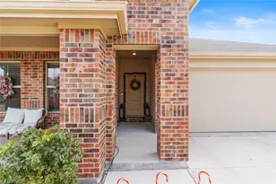 613 Whitecomb Ln, Justin, TX 76247 - Photo 29