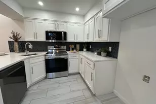 8545 Midpark Rd, Dallas, TX 75240 - Photo 21