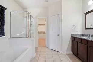 3913 Weatherstone Dr, Fort Worth, TX 76137 - Photo 11