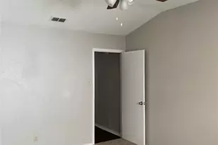 4312 Allegro Ln, Grand Prairie, TX 75052 - Photo 15