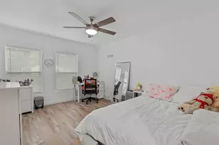 1024 Greenlee St, Denton, TX 76201 - Photo 13