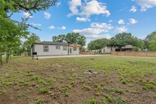 1024 Greenlee St, Denton, TX 76201 - Photo 23