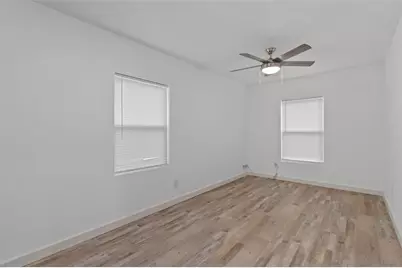 1024 Greenlee Street, Denton, TX 76201 - Photo 15