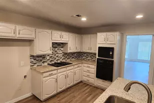 716 Violet Ct, Mesquite, TX 75150 - Photo 9