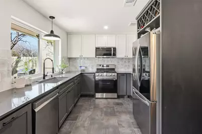 403 Rickey Canyon Avenue, DeSoto, TX 75115 - Photo 9