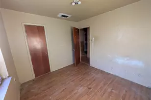 2209 Hooks Ln, Fort Worth, TX 76112 - Photo 5