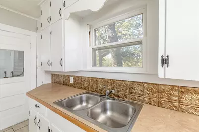 401 Harcourt Street, Weatherford, TX 76086 - Photo 21