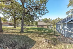 401 Harcourt St, Weatherford, TX 76086 - Photo 33