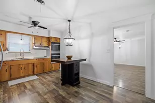 417 Houston St, Cedar Hill, TX 75104 - Photo 11