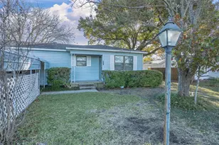 417 Houston St, Cedar Hill, TX 75104 - Photo 5