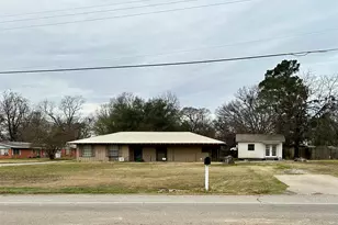 1519 Mockingbird Ln, Sulphur Springs, TX 75482 - Photo 1