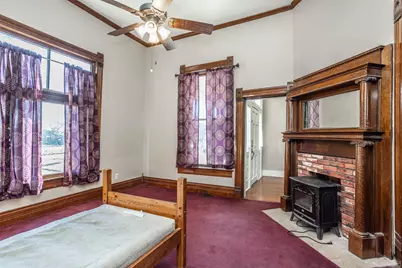 1015 N Dixon Street, Gainesville, TX 76240 - Photo 13