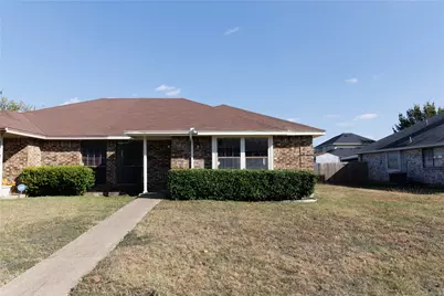 2910 Tanglewood Drive, Lancaster, TX 75134 - Photo 3