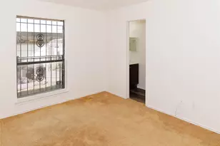 2910 Tanglewood Dr, Lancaster, TX 75134 - Photo 15