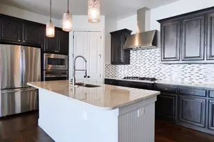 545 Via Amalfi, Irving, TX 75039 - Photo 11