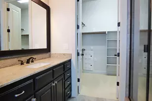 545 Via Amalfi, Irving, TX 75039 - Photo 17