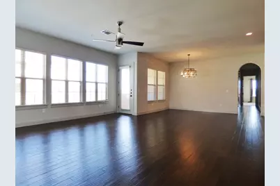 545 Via Amalfi #301, Irving, TX 75039 - Photo 5