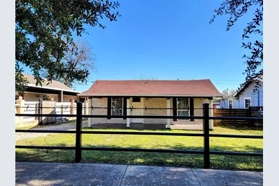 2004 Prairie Avenue, Fort Worth, TX 76164 - Photo 1