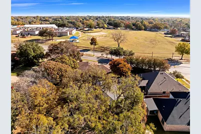 1104 Mayleaf Drive, Irving, TX 75060 - Photo 35