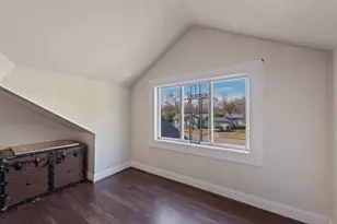 511 W Wilson St, Cleburne, TX 76033 - Photo 25