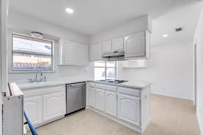 1129 Briar Oaks Drive, Irving, TX 75060 - Photo 15