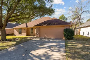 1129 Briar Oaks Dr, Irving, TX 75060 - Photo 3