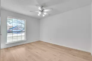 1129 Briar Oaks Dr, Irving, TX 75060 - Photo 23