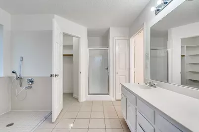 1129 Briar Oaks Drive, Irving, TX 75060 - Photo 25