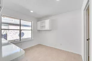 1129 Briar Oaks Dr, Irving, TX 75060 - Photo 19