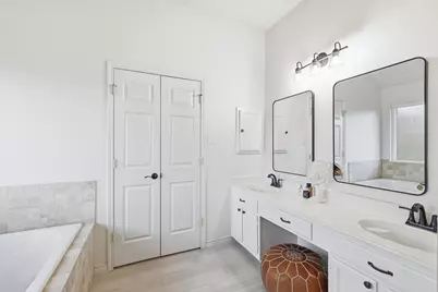 714 Meadow Bend Court, Highland Village, TX 75077 - Photo 27