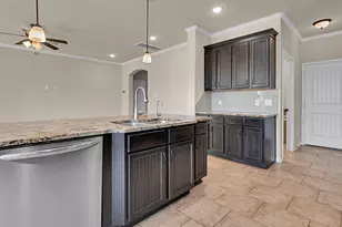 704 SALISBURY Dr, Waco, TX 76712 - Photo 11