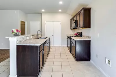 5527 Diaz Avenue, Fort Worth, TX 76107 - Photo 13