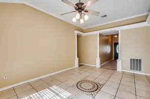 2104 Cold Springs Dr, Arlington, TX 76017 - Photo 9