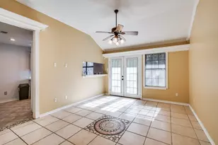 2104 Cold Springs Dr, Arlington, TX 76017 - Photo 7