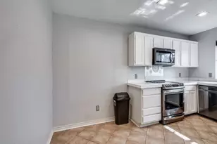 2104 Cold Springs Dr, Arlington, TX 76017 - Photo 11