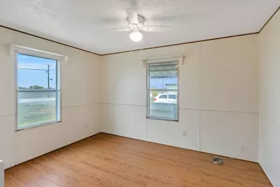 600 McDuff Avenue, Grandview, TX 76050 - Photo 29