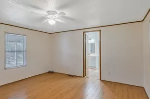 600 McDuff Ave, Grandview, TX 76050 - Photo 21