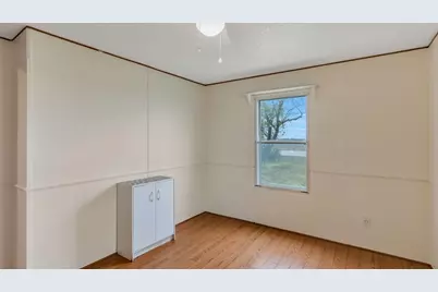 600 McDuff Avenue, Grandview, TX 76050 - Photo 31