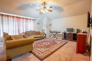 1624 Zebra Finch Dr, Little Elm, TX 75068 - Photo 9