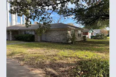 2209 N Woods Street, Sherman, TX 75092 - Photo 9