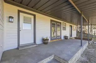 820 Blackfoot Ct, Granbury, TX 76048 - Photo 9