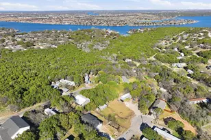 820 Blackfoot Ct, Granbury, TX 76048 - Photo 5