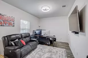 10305 Plumlee Ln, Aubrey, TX 76227 - Photo 9