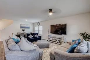 10305 Plumlee Ln, Aubrey, TX 76227 - Photo 17