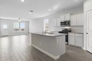 195 Greenhill Trl, Boyd, TX 76023 - Photo 7