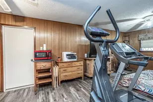 300 Thompson St, Pottsboro, TX 75076 - Photo 5