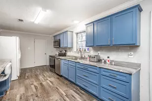 300 Thompson St, Pottsboro, TX 75076 - Photo 11